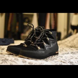 Sorel Alpine Boot, size 9, Black